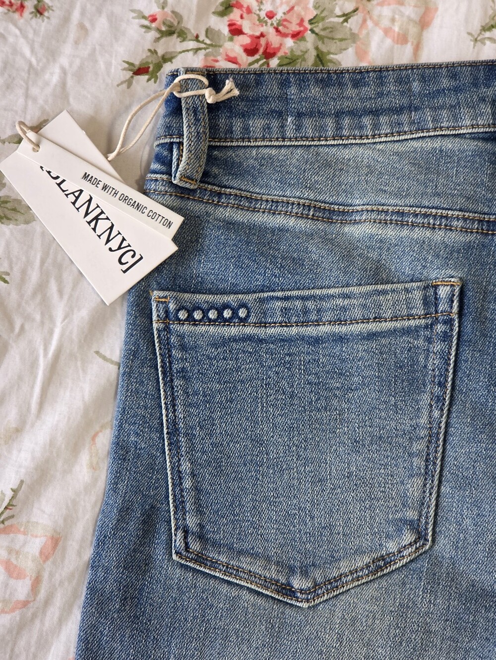 NWT Blank NYC The Hoyt High Rise Mini Flare Jean Light Wash Sz 29x34 Clean Girl